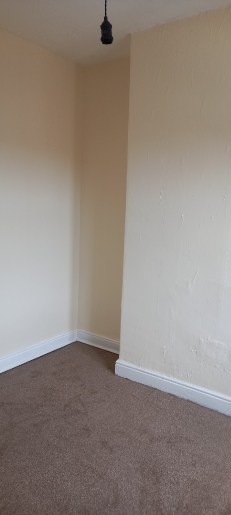 **LET BY** 11 STANHOPE STREET** 2 BEDROOM** DSS ACCEPTED** NO DEPOSIT**