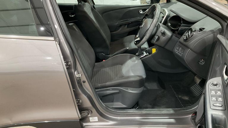 2015 Renault Clio 1.5 dCi Dynamique S Nav Auto Euro 6 5dr HATCHBACK Diesel Automatic