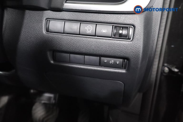 2022 Nissan Qashqai 1.3 DiG-T MH 158 Acenta Premium 5dr Xtronic SUV Petrol Automatic