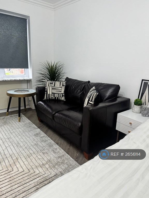 3 bedroom house in Wyldfield Gardens, London, N9 (3 bed) (#2656114)