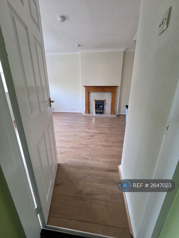 1 bedroom flat in Arden Drive, Birmingham, B26 (1 bed) (#2647023)