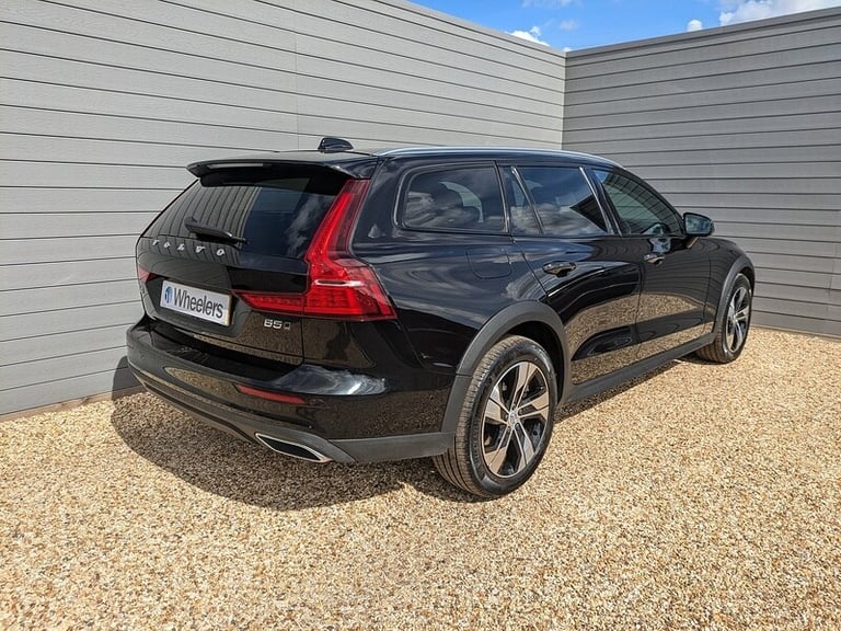 2020 Volvo V60 Cross Country B5 MHEV Estate HYBRID Automatic