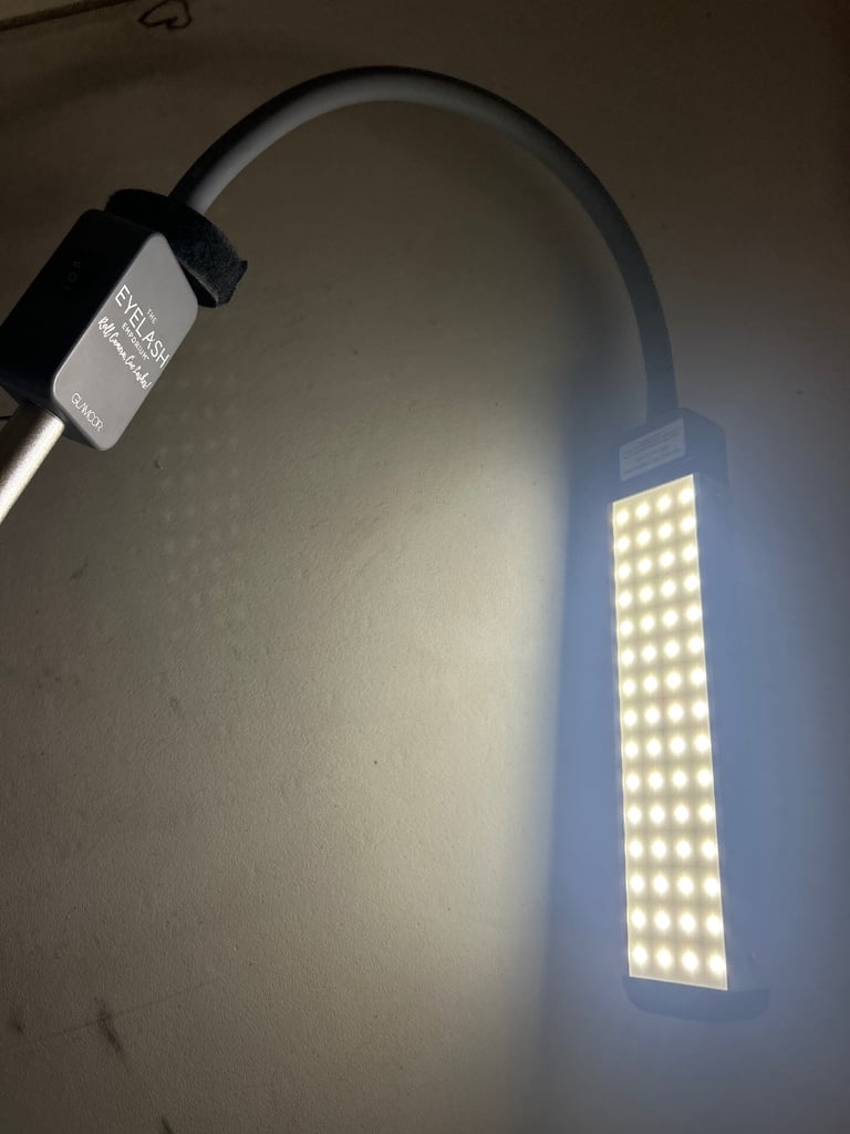 Glamcor beauty light for lashes / nails 