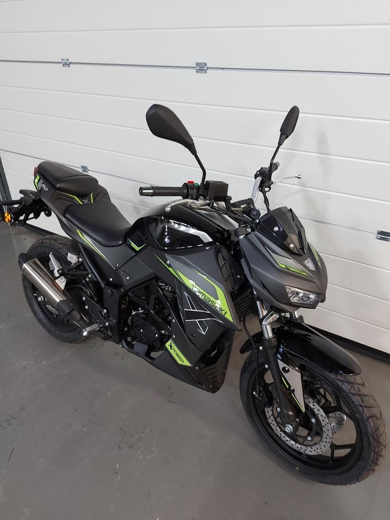 Black moped 50cc deals