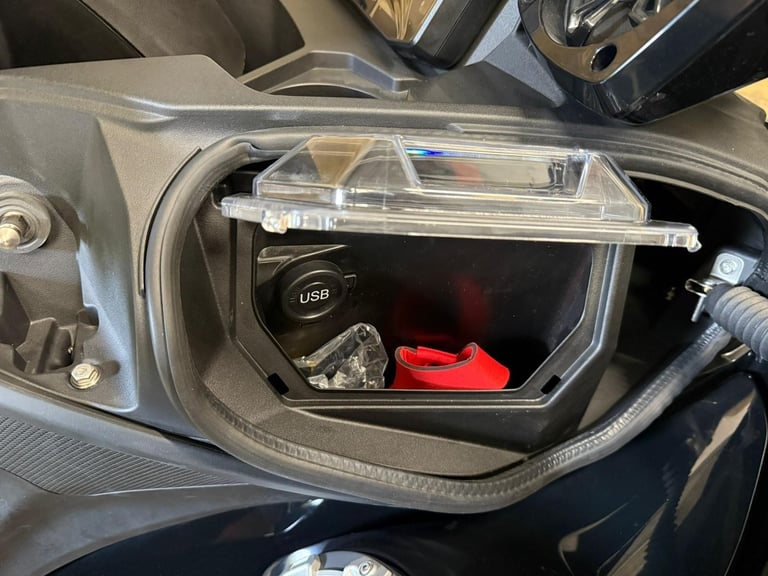 KAWASKAKI ULTRA 310LX 2024 JET SKI BRAND NEW UK MAIN DEALER