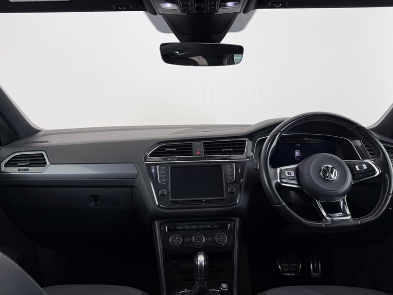  Volkswagen Tiguan 2.0 TDI BlueMotion Tech R-Line DSG 4Motion Euro 6 (s/s) 5dr Diesel Automatic