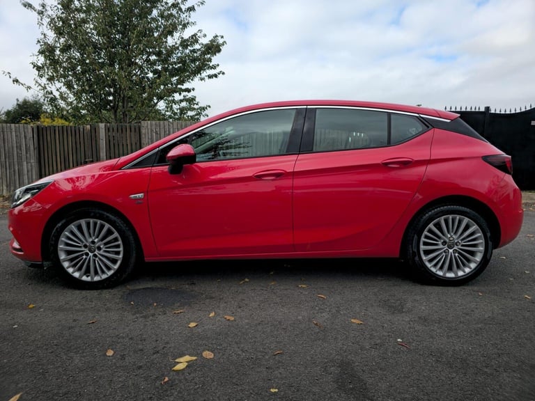  Vauxhall Astra 1.6 CDTi BlueInjection Elite Nav Euro 6 (s/s) 5dr Diesel Manual