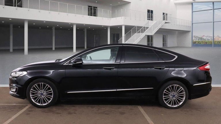 2017 Ford Mondeo 2.0 TDCi 210 4dr Powershift SALOON DIESEL Automatic