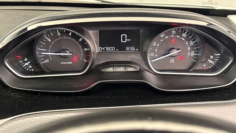 2016 Peugeot 208 1.2 PureTech 82 Allure 3dr HATCHBACK PETROL Manual