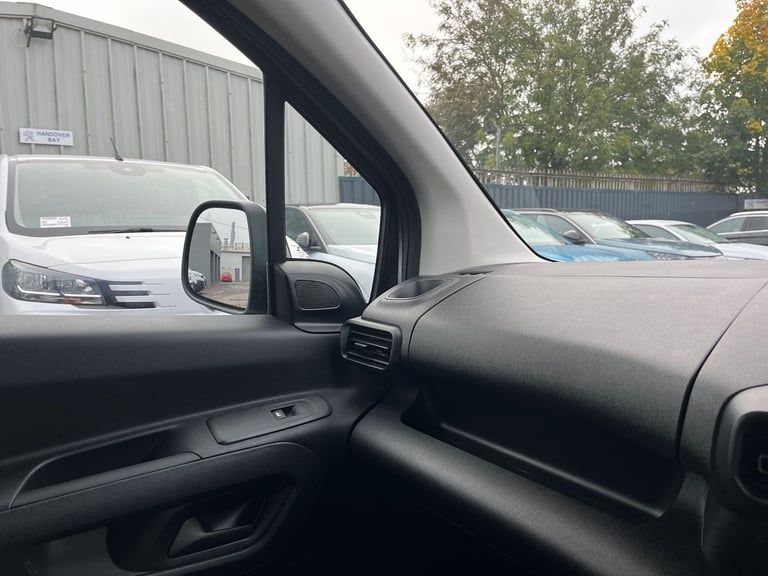  Peugeot Partner 1.5 Bluehdi 1000 Asphalt Standard Panel Van 5dr Diesel Eat8