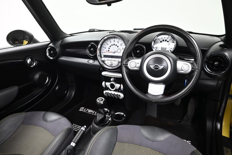 2009 MINI Convertible 1.6 Cooper 2dr CONVERTIBLE PETROL Manual
