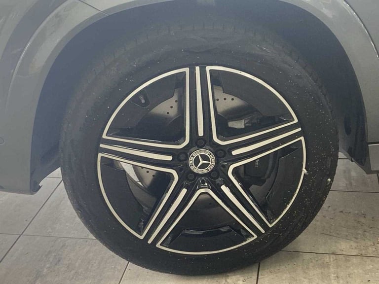 2024 Mercedes-Benz GLE 400e 4Matic Urban Edition 5dr 9G-Tronic SUV Plug-In Hy Automatic