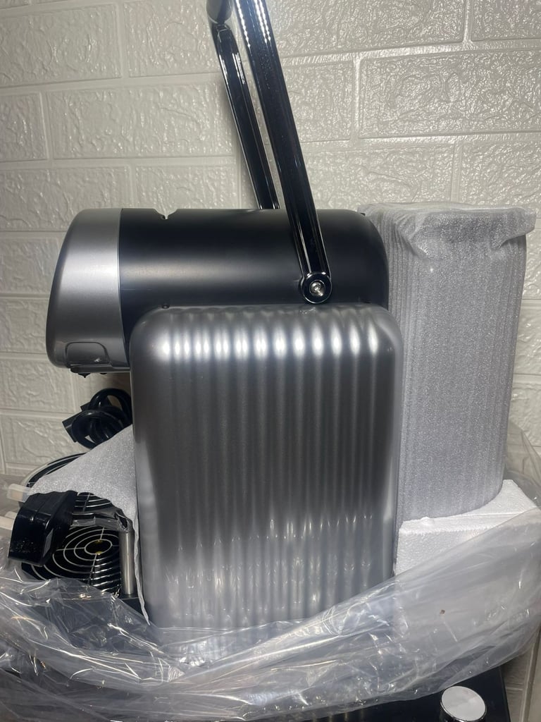 Nespresso Zenius machine New