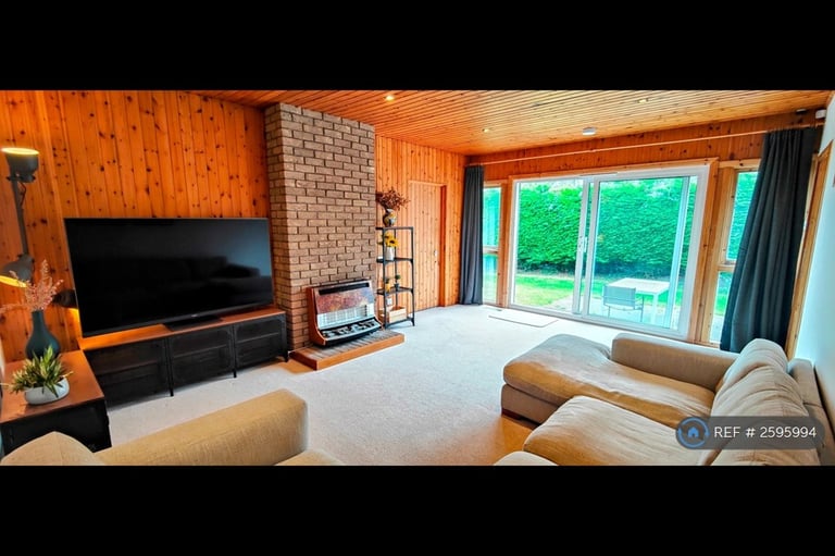 3 bedroom house in Penicuik Road, Roslin, EH25 (3 bed) (#2595994)
