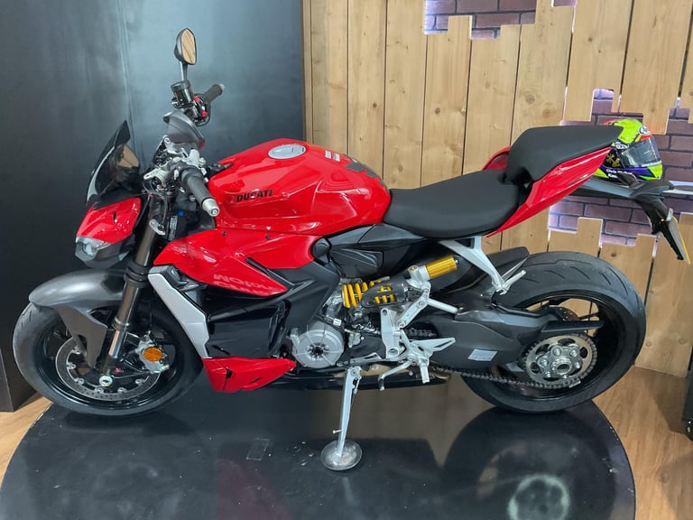 Ducati Streetfighter V2 2024 and 2500 Miles! Superb! One Owner! FREE UK DELIVERY
