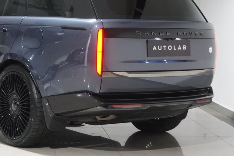 2023 Land Rover Range Rover 3.0 P550e 38.2kWh SV SUV 5dr Petrol Plug-in Hybrid Auto 4WD Euro 6 (s...