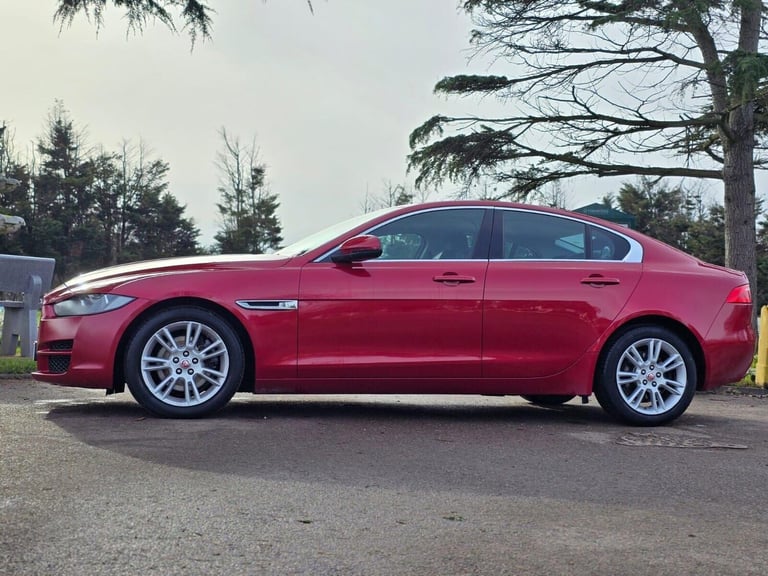 2017 Jaguar XE 2.0d Prestige Auto Euro 6 (s/s) 4dr Saloon Diesel Automatic