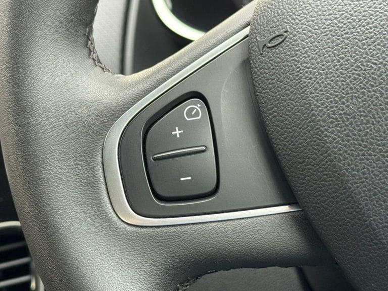 2018 Renault Clio 0.9 TCE 90 Dynamique Nav 5dr HATCHBACK PETROL Manual