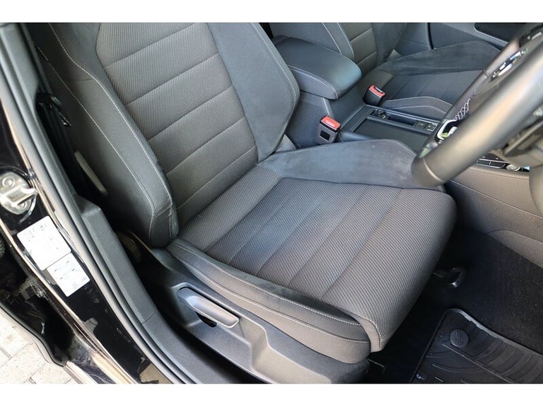 2019 Volkswagen Golf 2.0 TSI R Estate 5dr Petrol DSG 4Motion Euro 6 (s/s) (300 ps) Estate Petrol ...