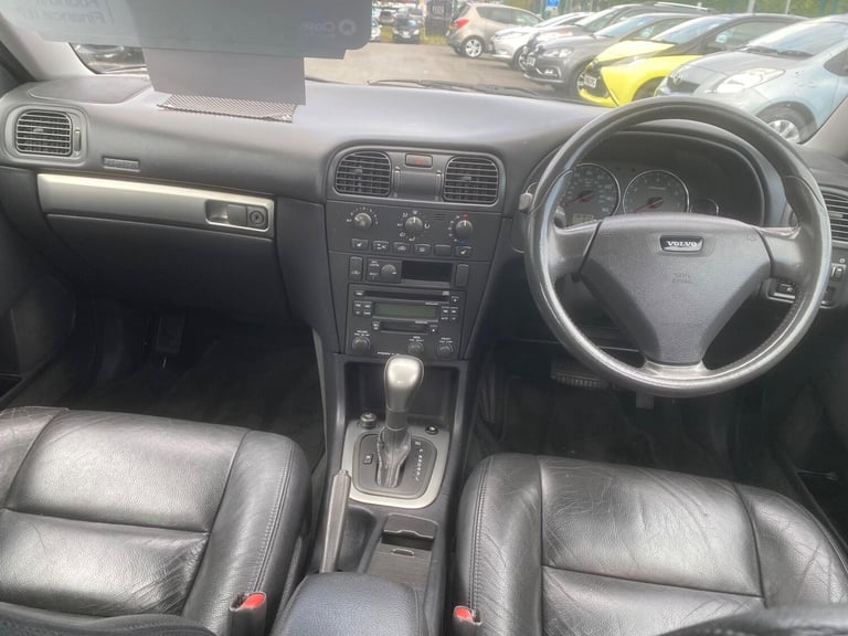 2004 Volvo S40 1.8 Sport 4dr Auto [122bhp] SALOON PETROL Automatic