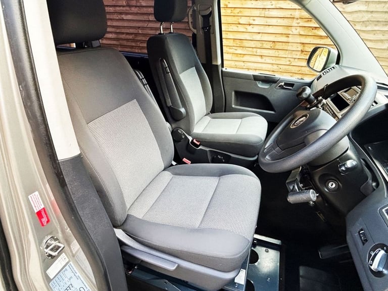 2015 Volkswagen Transporter 4 Seat Auto Driver Transfer Wheelchair Accessible Disabled Access Veh...