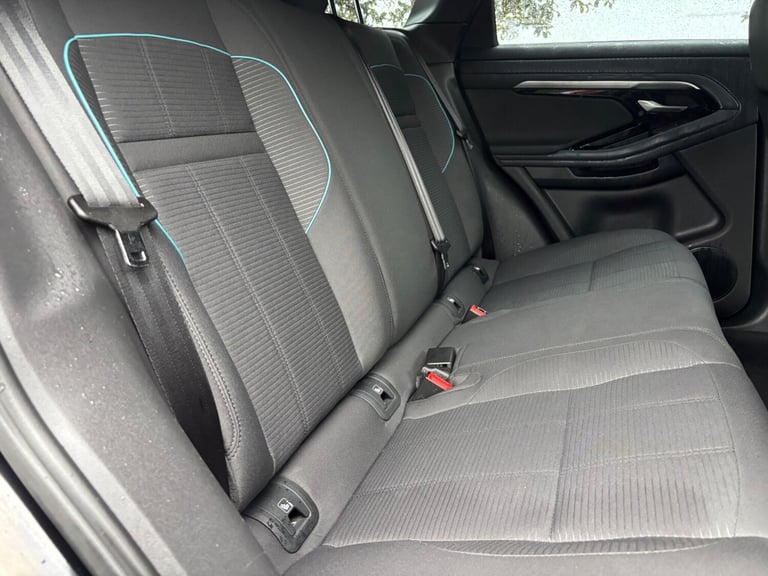  Land Rover Range Rover Evoque 2.0 D150 R-Dynamic FWD Euro 6 (s/s) 5dr Diesel Manual