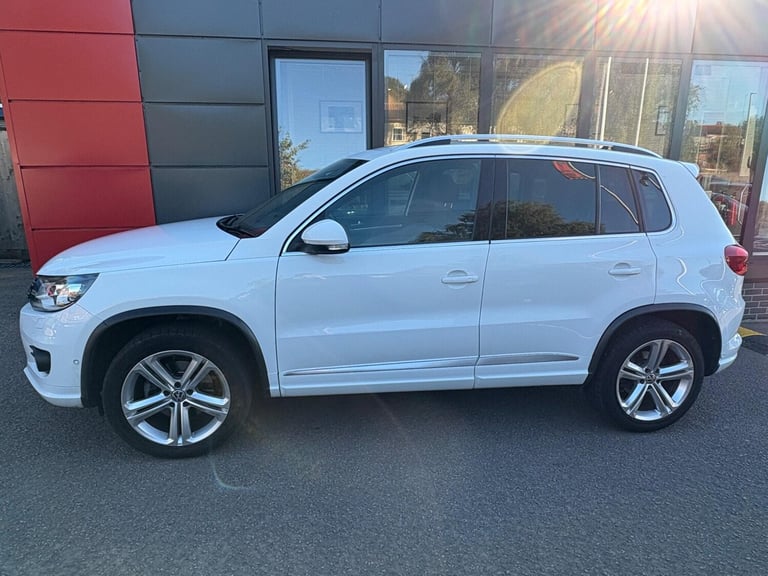 2016 Volkswagen Tiguan 2.0 TDI BlueMotion Tech R-Line Edition DSG 4WD Euro 6 (s/s) 5dr ESTATE Die...