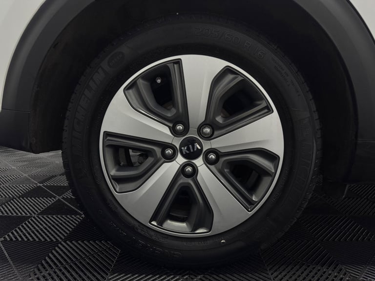 2019 Kia Niro 1.6h GDi 2 DCT Euro 6 (s/s) 5dr ESTATE Petrol/Electric Hybrid Automatic