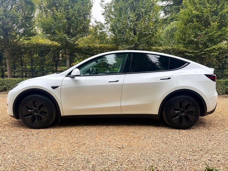 2025 Tesla Model Y Long Range RWD 5dr Auto MPV ELECTRIC Automatic