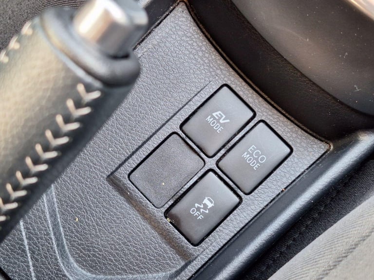 TOYOTA YARIS 1.5 VVT-h Icon Tech 2019