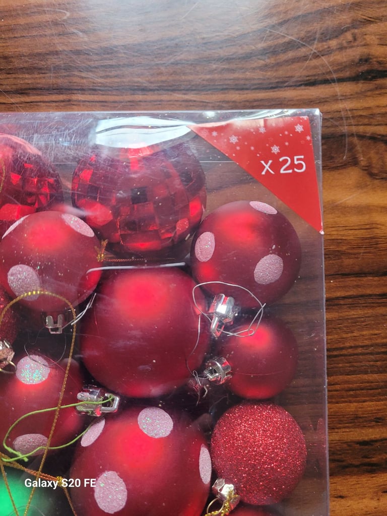 Kingfisher 25x Christmas Ornaments Set | Red, Green & White Baubles Decor