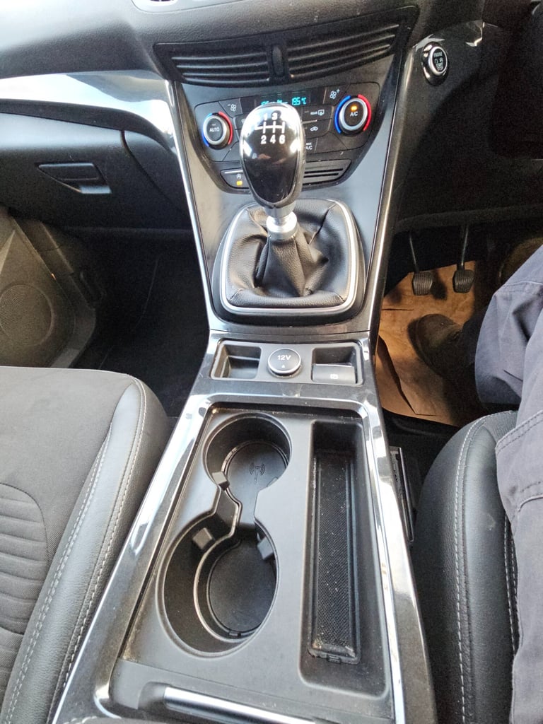 2017 Ford Kuga 2.0 TDCi 180 Titanium 5dr HATCHBACK Diesel Manual