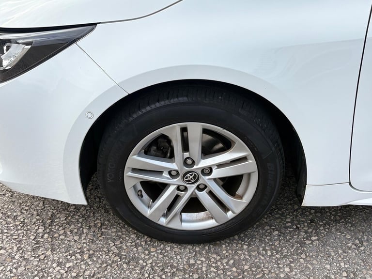 2019 Toyota Corolla 1.8 VVT-i Hybrid Icon Tech 5dr CVT HATCHBACK Petrol/Electric Hybrid Automatic