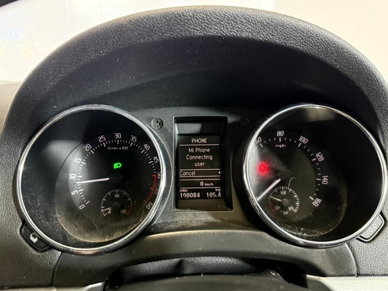 2012 61 SKODA YETI 2.0 TDI ELEGANCE SUV 5DR DIESEL DSG 4WD EURO 5 (140 PS) DIESE