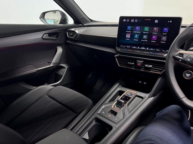 2025 Cupra Formentor 1.5 eHybrid 25.8kWh V1 SUV 5dr Petrol Plug-in Hybrid DSG Euro 6 (s/s) (204 H...