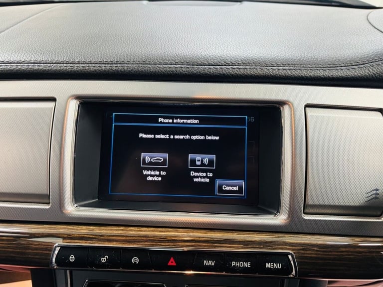 2014 Jaguar XF 2.2d [200] R-Sport 4dr Auto SALOON DIESEL Automatic