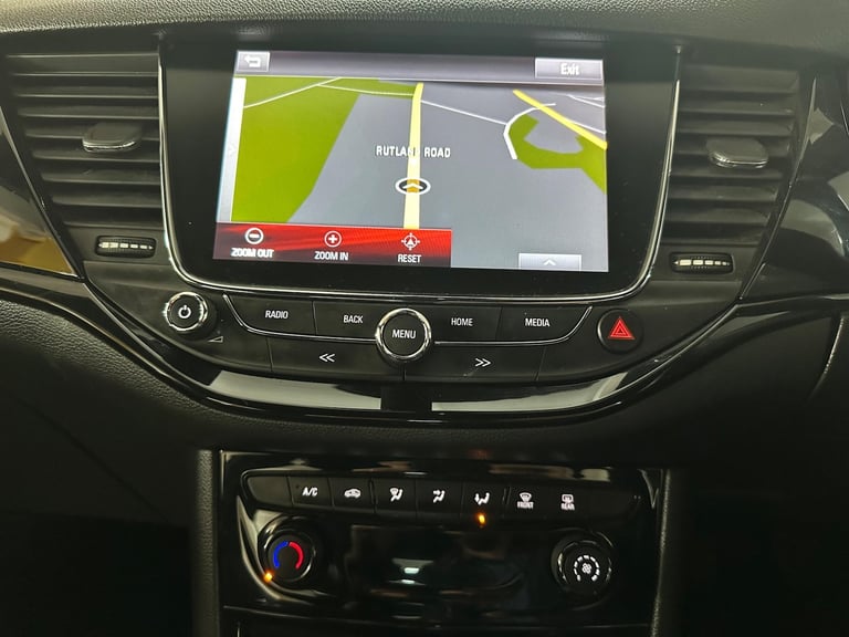 2017 Vauxhall Astra 1.4i Turbo SRi Nav Euro 6 5dr HATCHBACK Petrol Manual