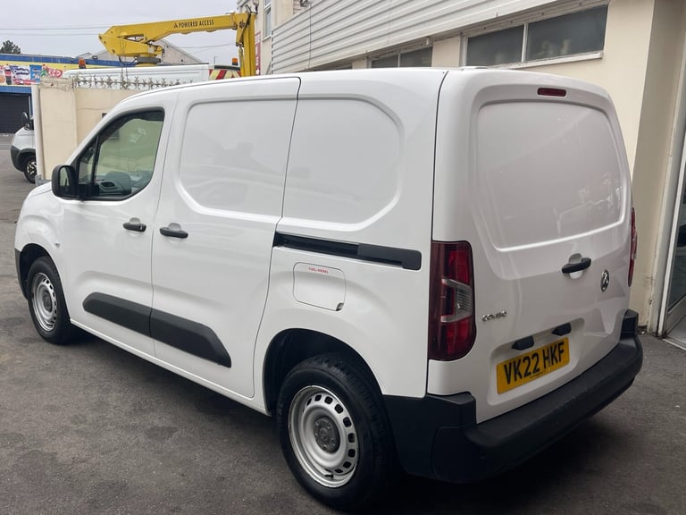 2022 Vauxhall Combo 2000 1.5 Turbo D 100ps H1 Dynamic Van [6 Speed] PANEL VAN Diesel Manual