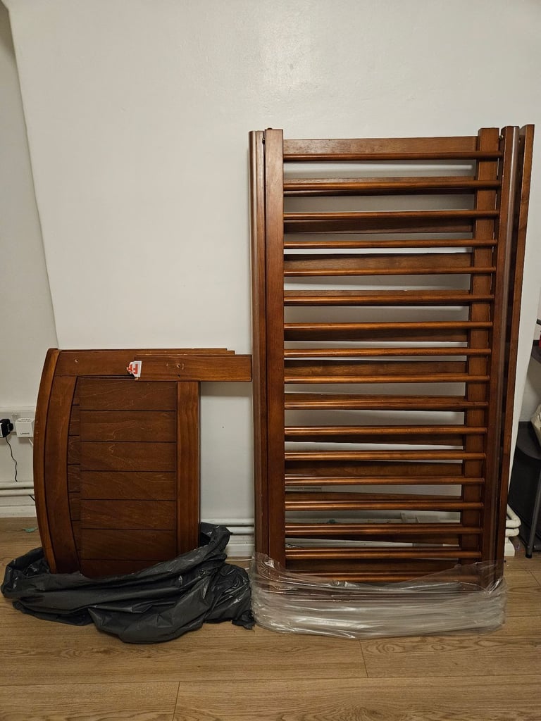 image for Cot bed - mamas&papas