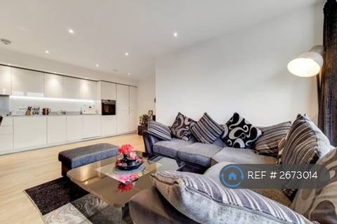 2 bedroom flat in Lyon Road, Harrow, HA1 (2 bed) (#2673014)