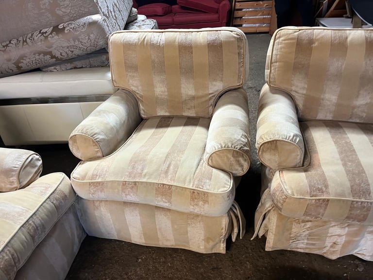 Salotti 3 seater fabric sofa 2 x armchairs and footstool - FREE DELIVERY 