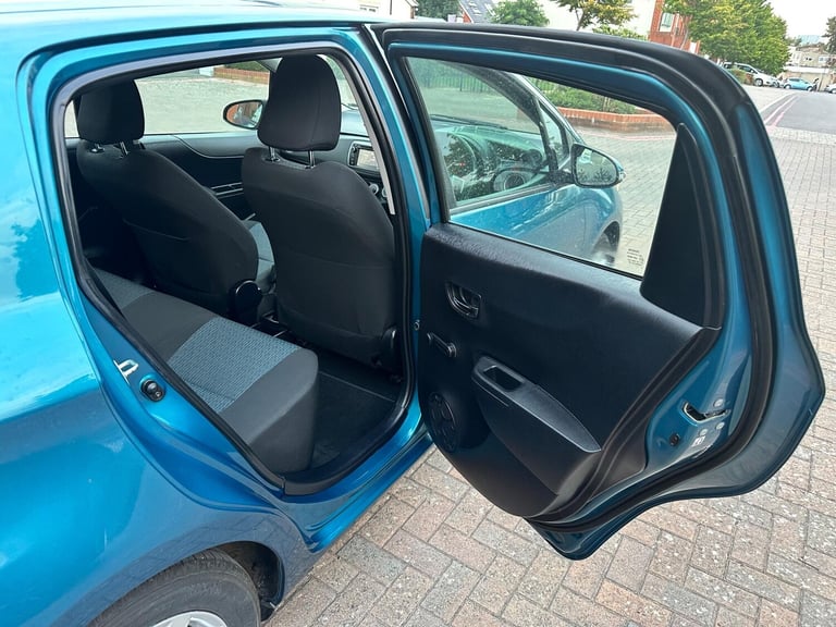 2013 Toyota Yaris 1.33 Dual VVT-i TR Euro 5 5dr HATCHBACK Petrol Manual