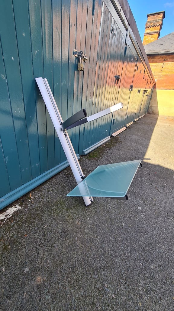 image for VOGEL WALL BRACKET with opening extensible arms