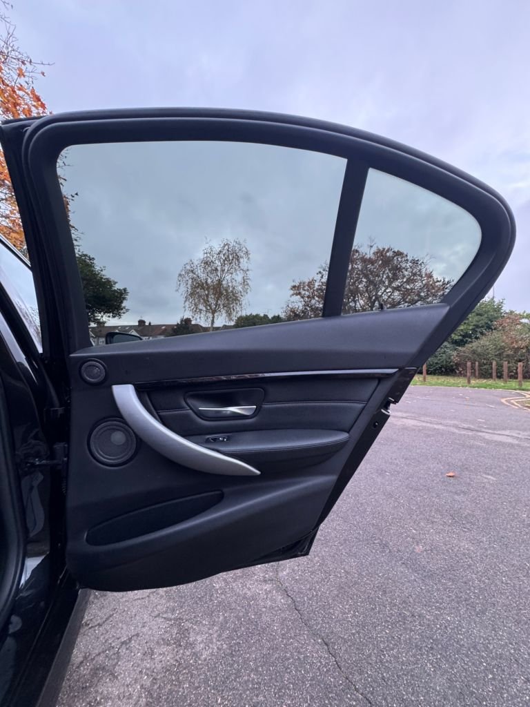 2018 BMW 3 Series 320i xDrive M Sport Shadow Edition 4dr Step Auto SALOON PETROL Automatic