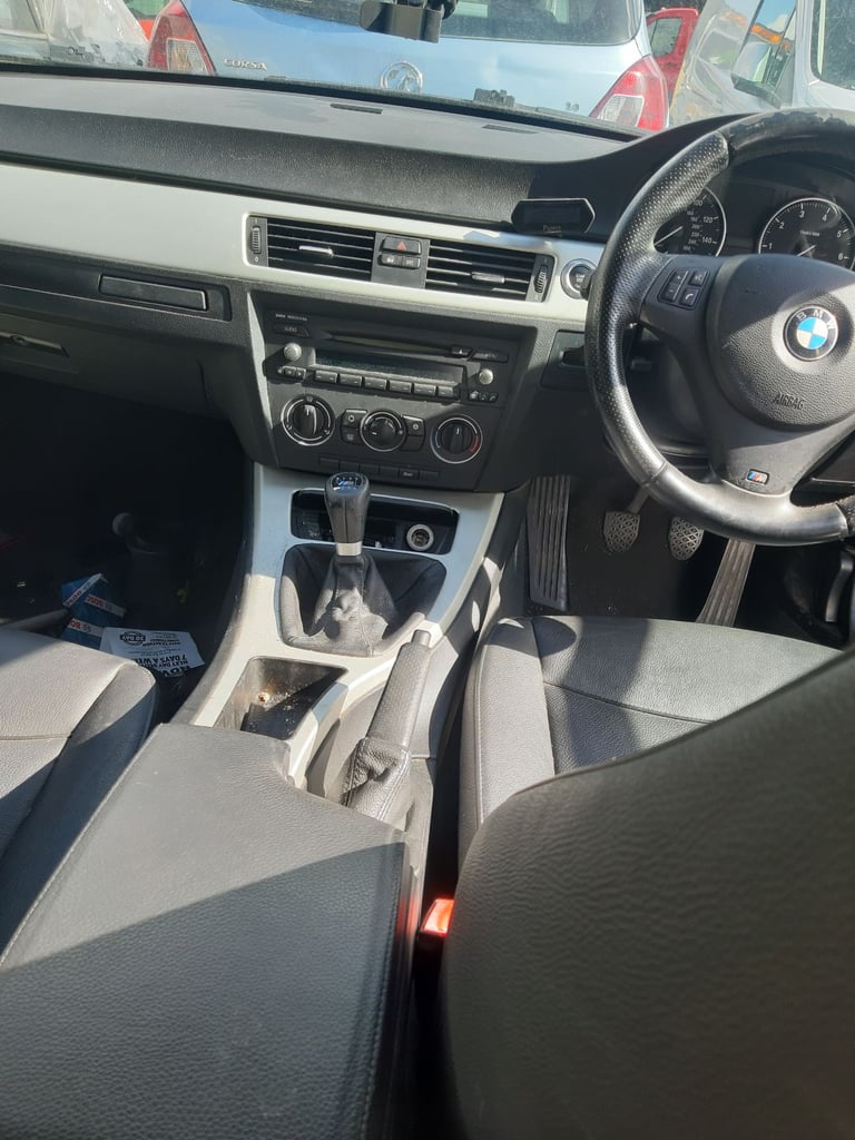 Bmw 2009 e90 318i  petrol for breaking 