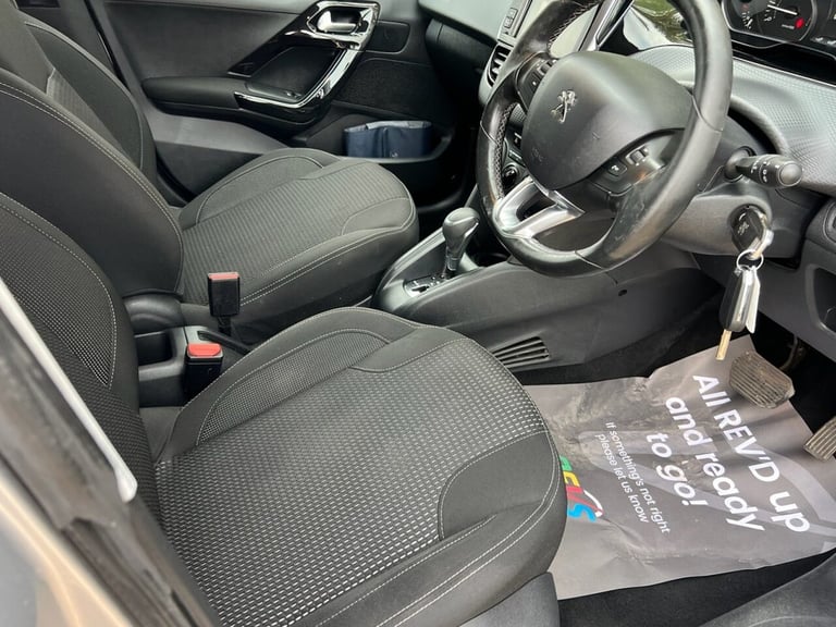2018 Peugeot 208 1.2 PureTech Allure Hatchback 5dr Petrol EAT Euro 6 (s/s) (110 ps) Hatchback Pet...