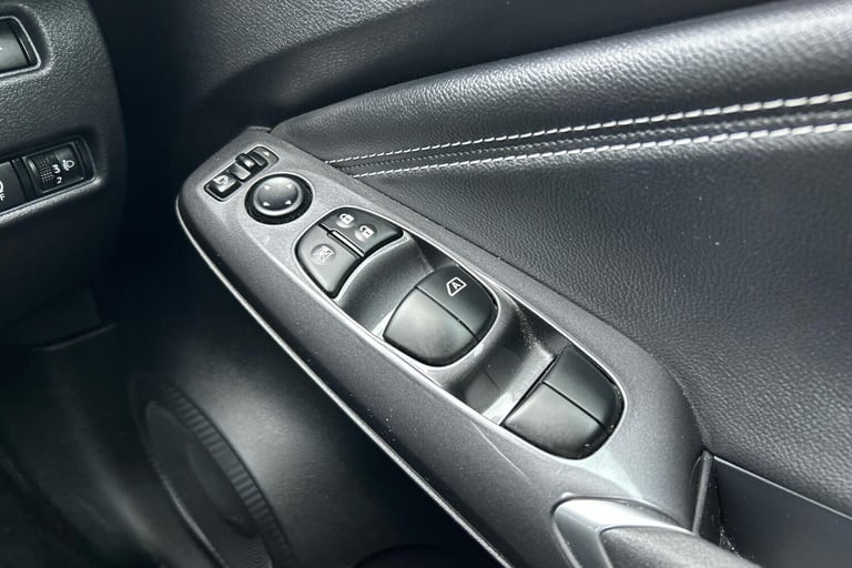  Nissan Juke 1.0 Dig T N Connecta Suv 5dr Petrol Manual Euro 6 s/s 114 Ps