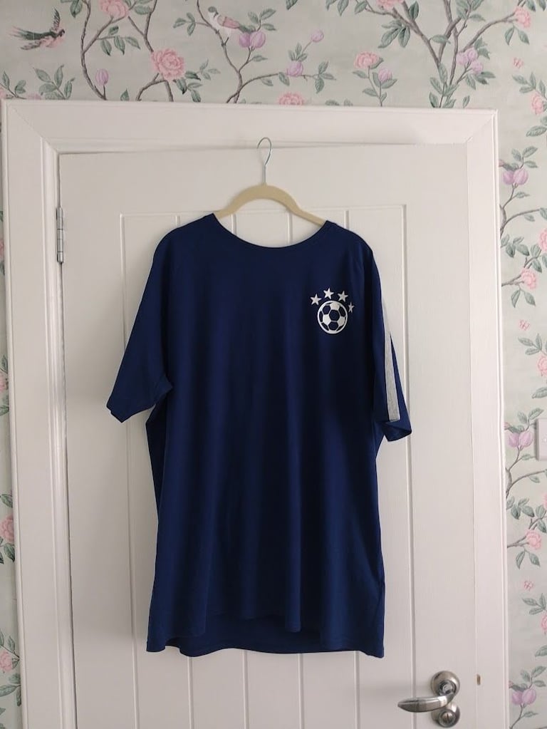 image for NEW MENS PYJAMAS-XL ( PROCEEDS TO GUIDE DOGS )