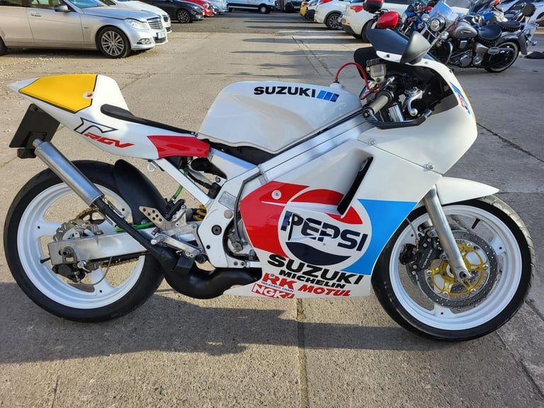 1989 F SUZUKI RGV250 VJ21 RGV 250 CLASSIC RETRO TWO STROKE PEPSI RACE REPLICA