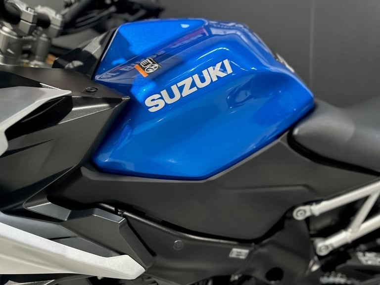 2024/73 Suzuki GSX S1000GX Motorcycle 